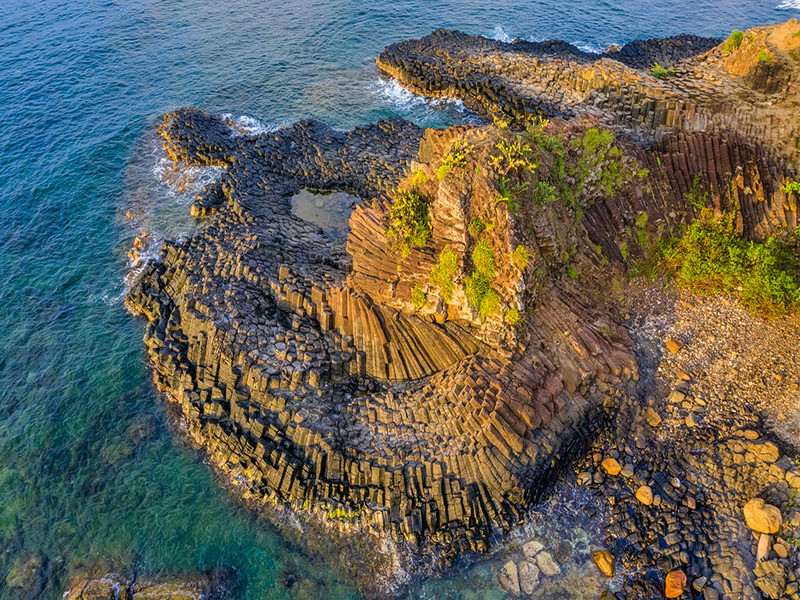 ganh-da-dia-phu-yen-nhin-tu-tren-cao