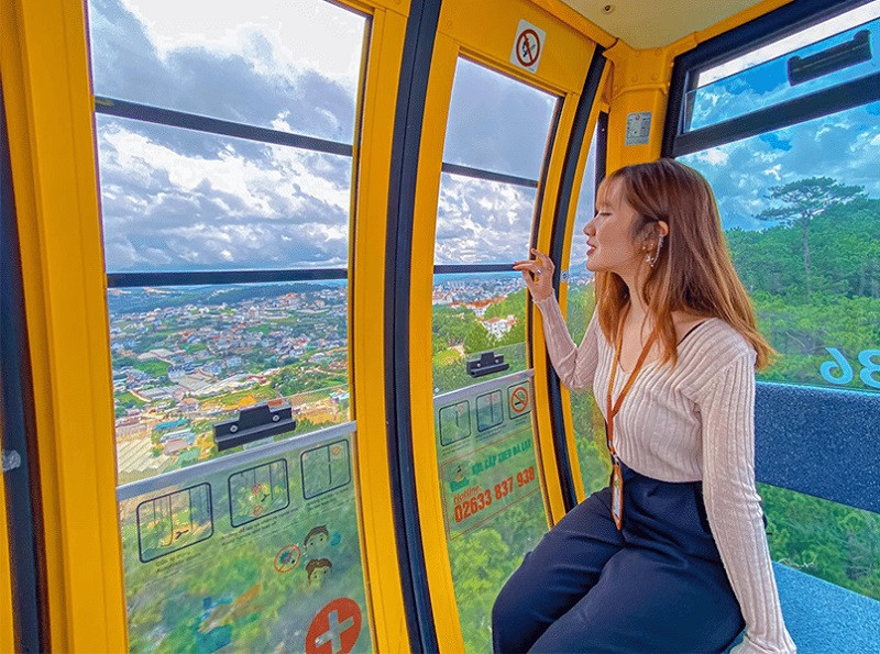 Check-in trên cáp treo Đà Lạt