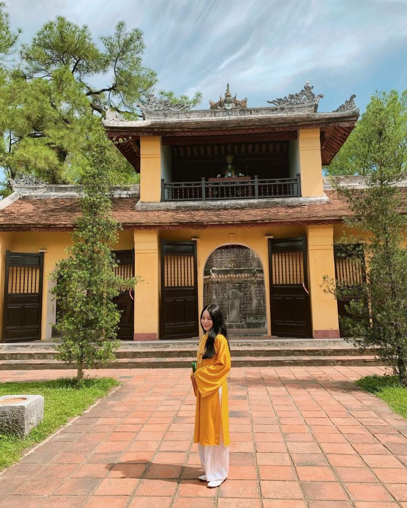 Check-in tại Cổng Tam Quan chùa Thiên Mụ