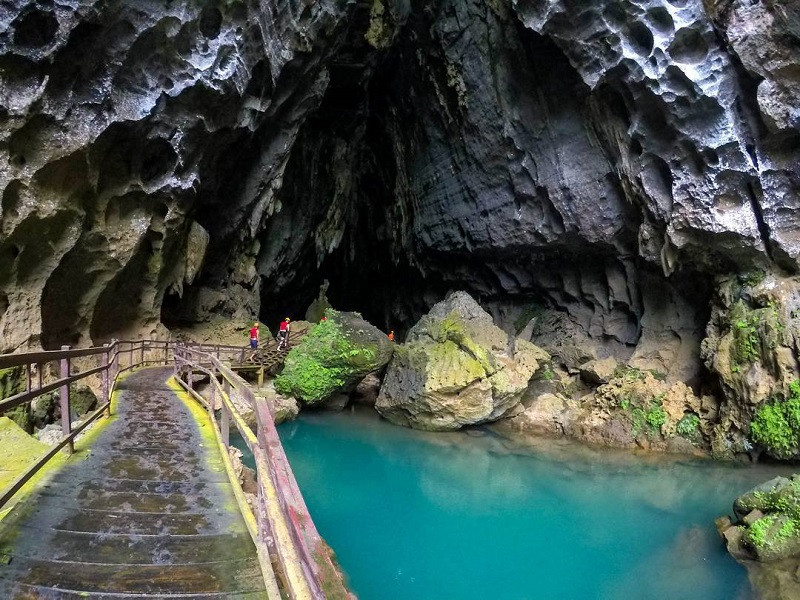 Cửa vào Hang Tối