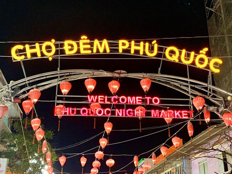 Chợ đêm Dinh Cậu Phú Quốc